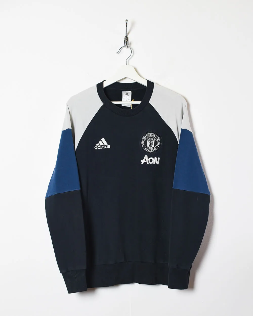 Adidas 2016/17 Manchester United Training Sweatshirt - Small