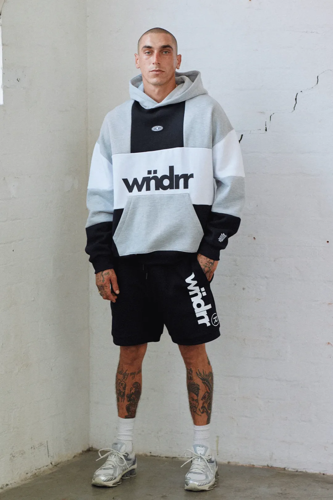 WNDRR GLOBAL PANEL HOOD SWEAT - BLACK/GREY MARLE