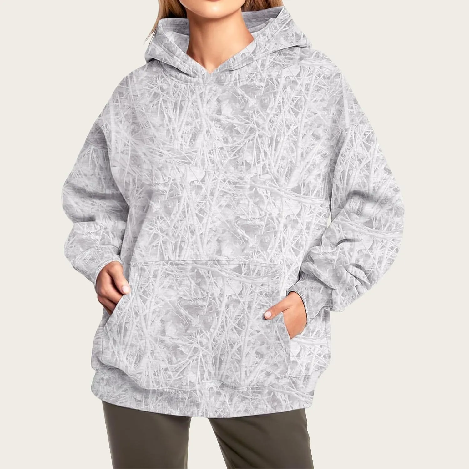 Women's Camo Hoodie Maple Leaf Printed Sweatshirt Cute Oversized Hoodie Fleece Casual Long Sleeve Pullover Sweatshirts