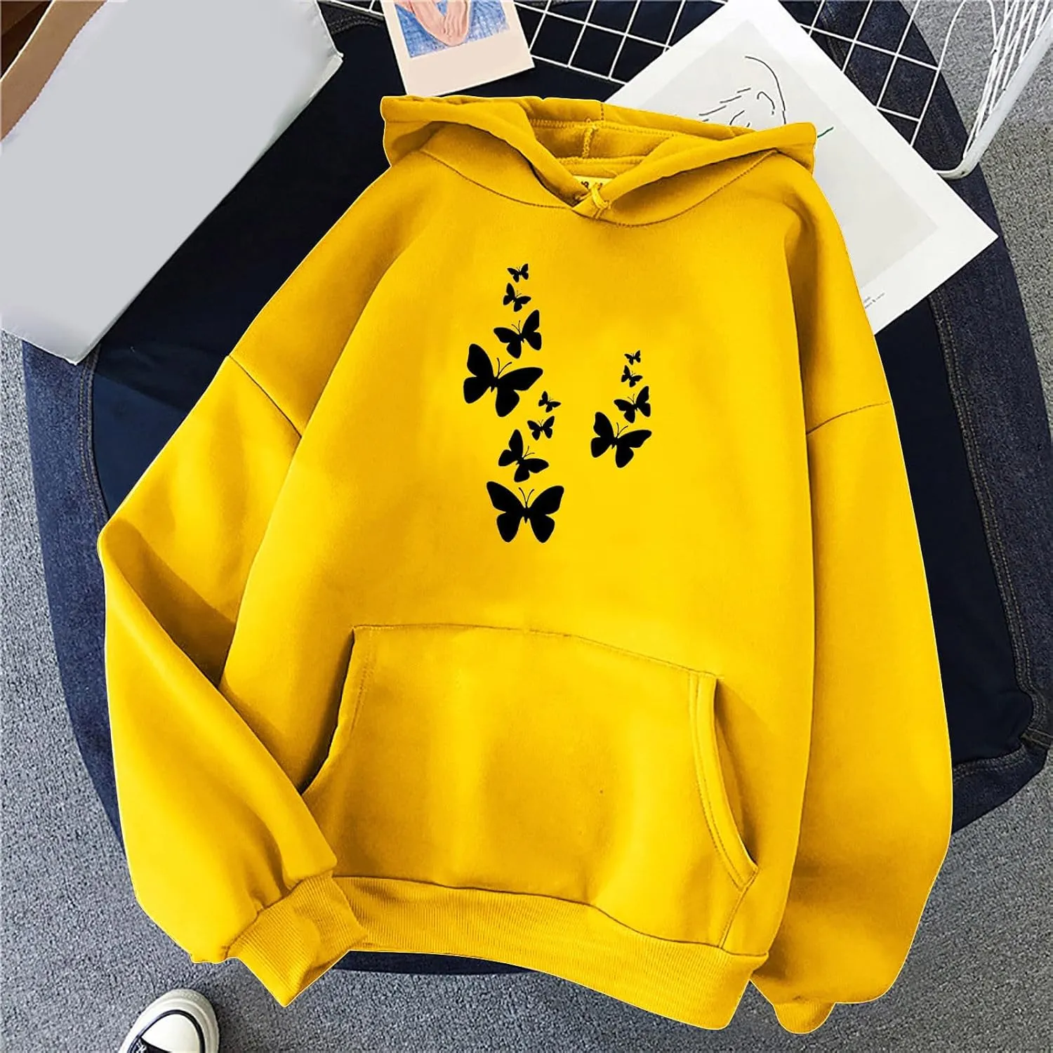 Womens Fashion Sweatshirt 2023 Long Sleeve Butterfly Graphic Drawstring Cute Pullover Hoodies Slim Casual Shirts with Pocket